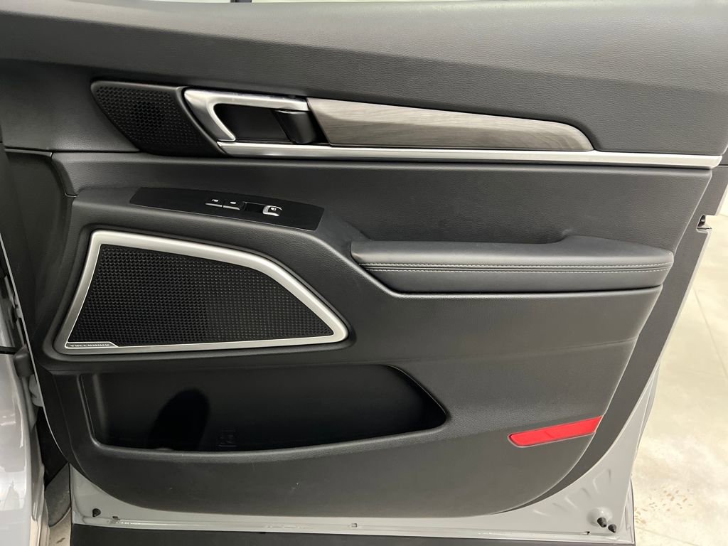 Used 2023 Kia Telluride EX X-Line image 28