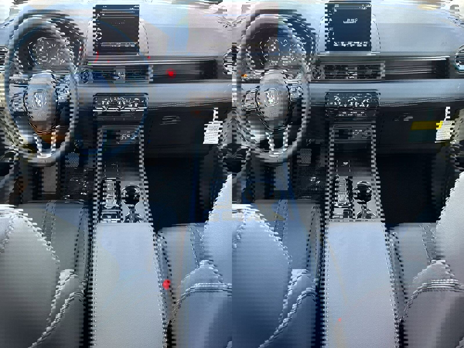 New 2025 Honda Pilot EX-L image 8