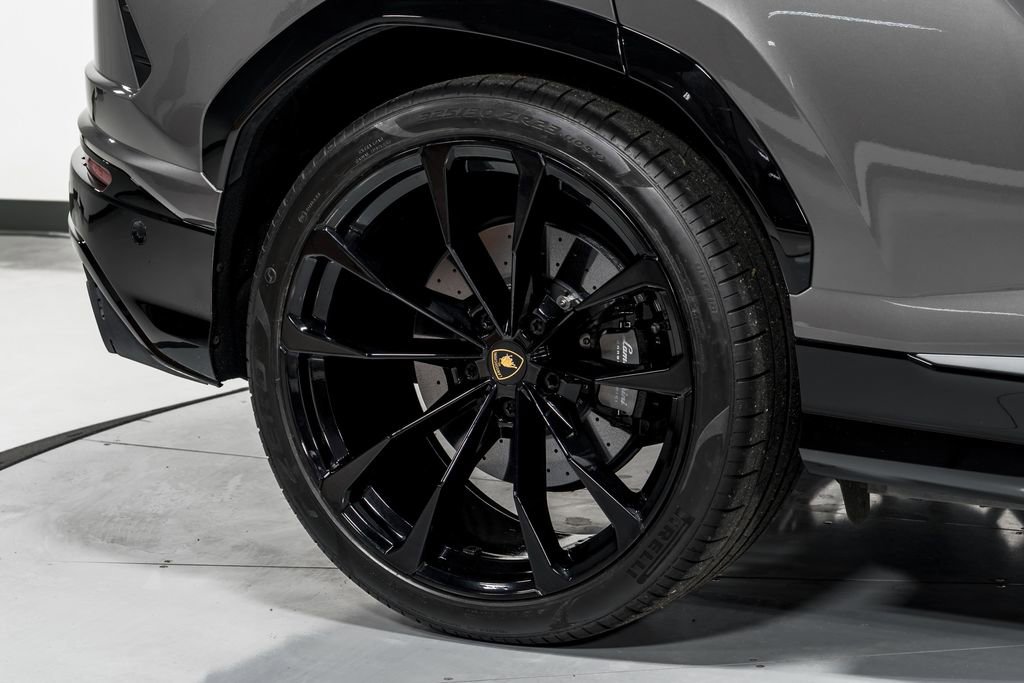 Used 2021 Lamborghini Urus image 56