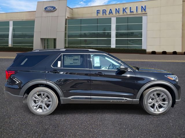 New 2026 Ford Explorer Active w/ Active Comfort Package image 8