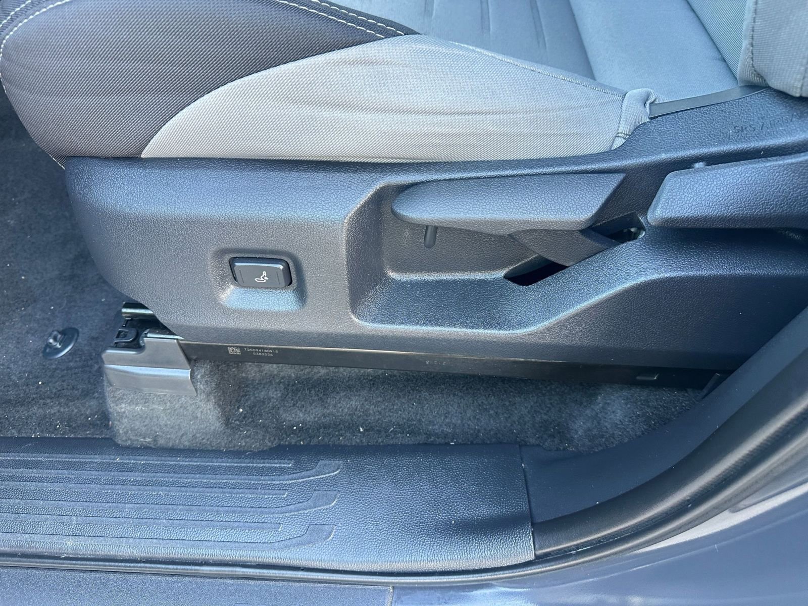 Used 2025 Toyota Tacoma TRD Off-Road image 23