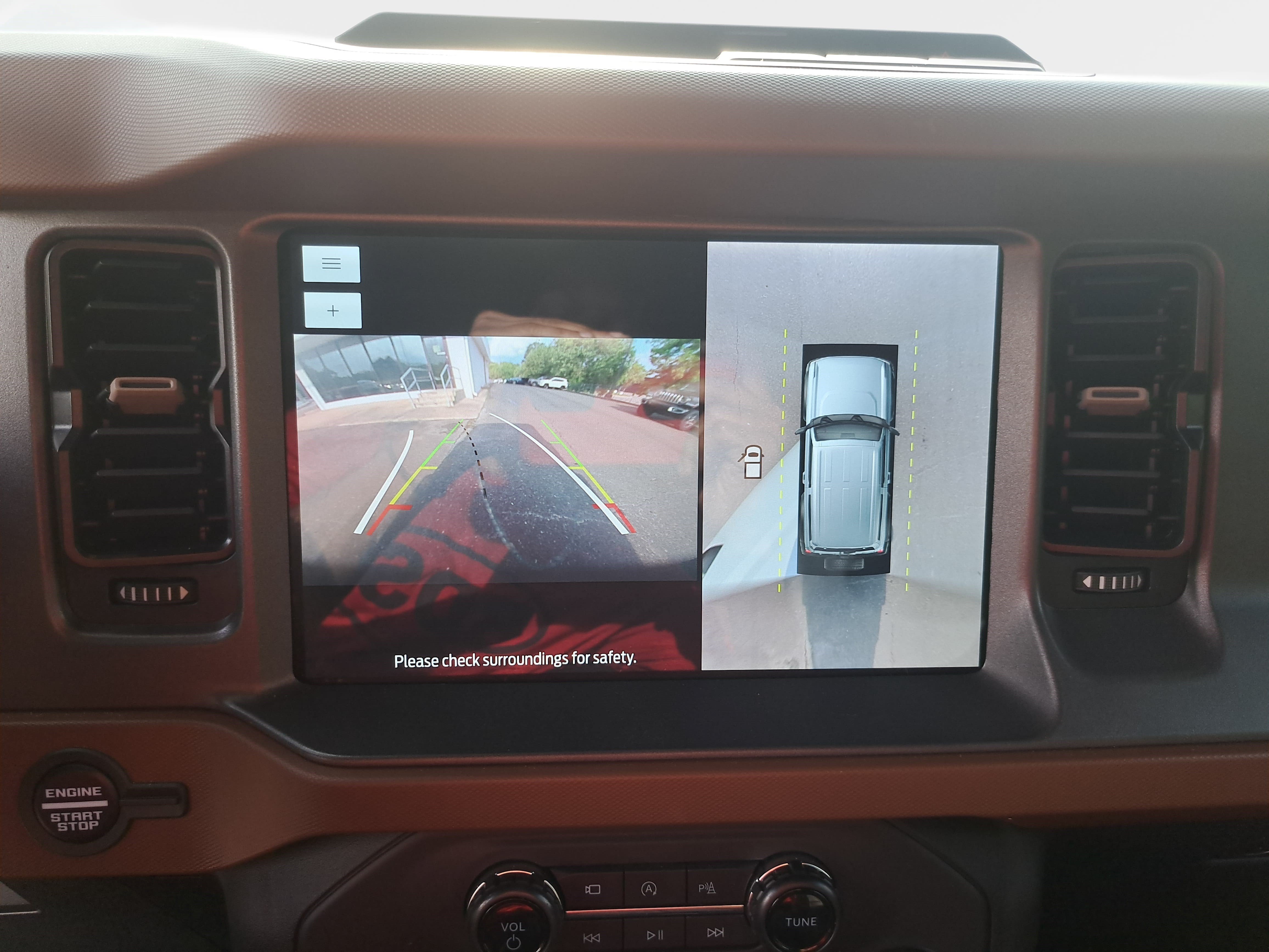 Used 2024 Ford Bronco Outer Banks AWD/4WD image 21