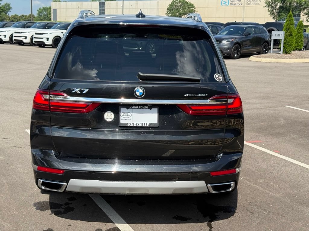 Used 2022 BMW X7 xDrive40i w/ Premium Package AWD/4WD image 8