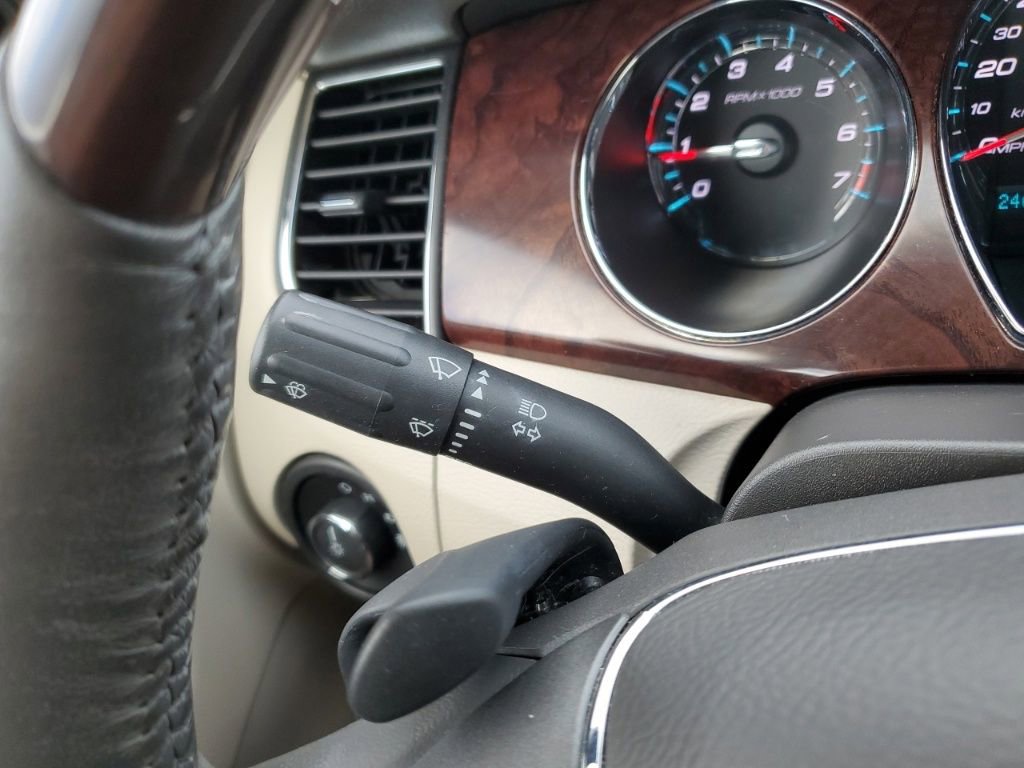 Used 2011 Ford Taurus Limited w/ 301A Rapid Spec Order Code image 19