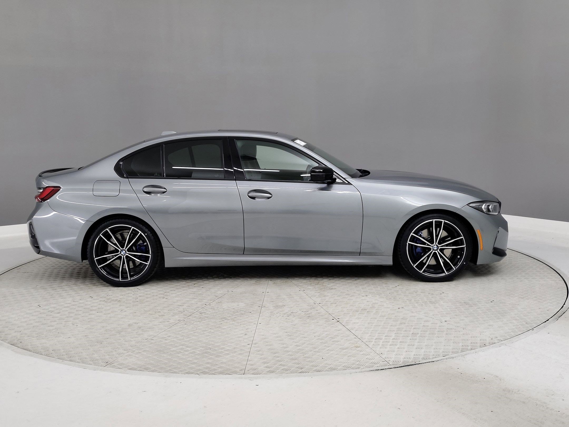 Certified 2023 BMW 330i Sedan w/ M Sport Package image 5