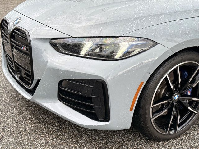 Used 2026 BMW M440i Coupe RWD image 9