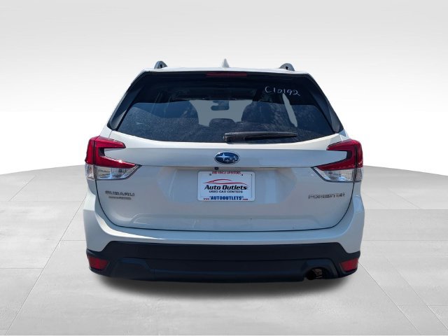 Used 2023 Subaru Forester Premium AWD/4WD image 5
