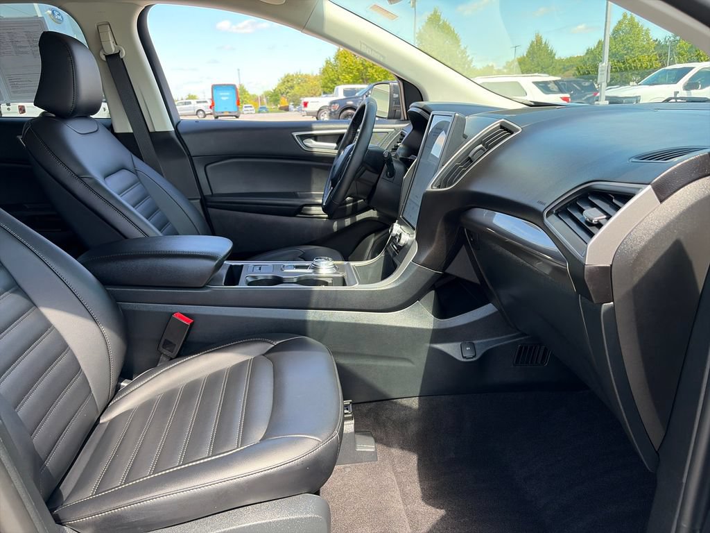 Used 2024 Ford Edge SEL w/ Convenience Package AWD/4WD image 11