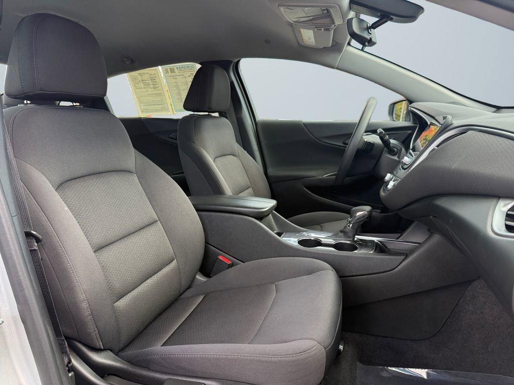 Used 2022 Chevrolet Malibu LT image 15