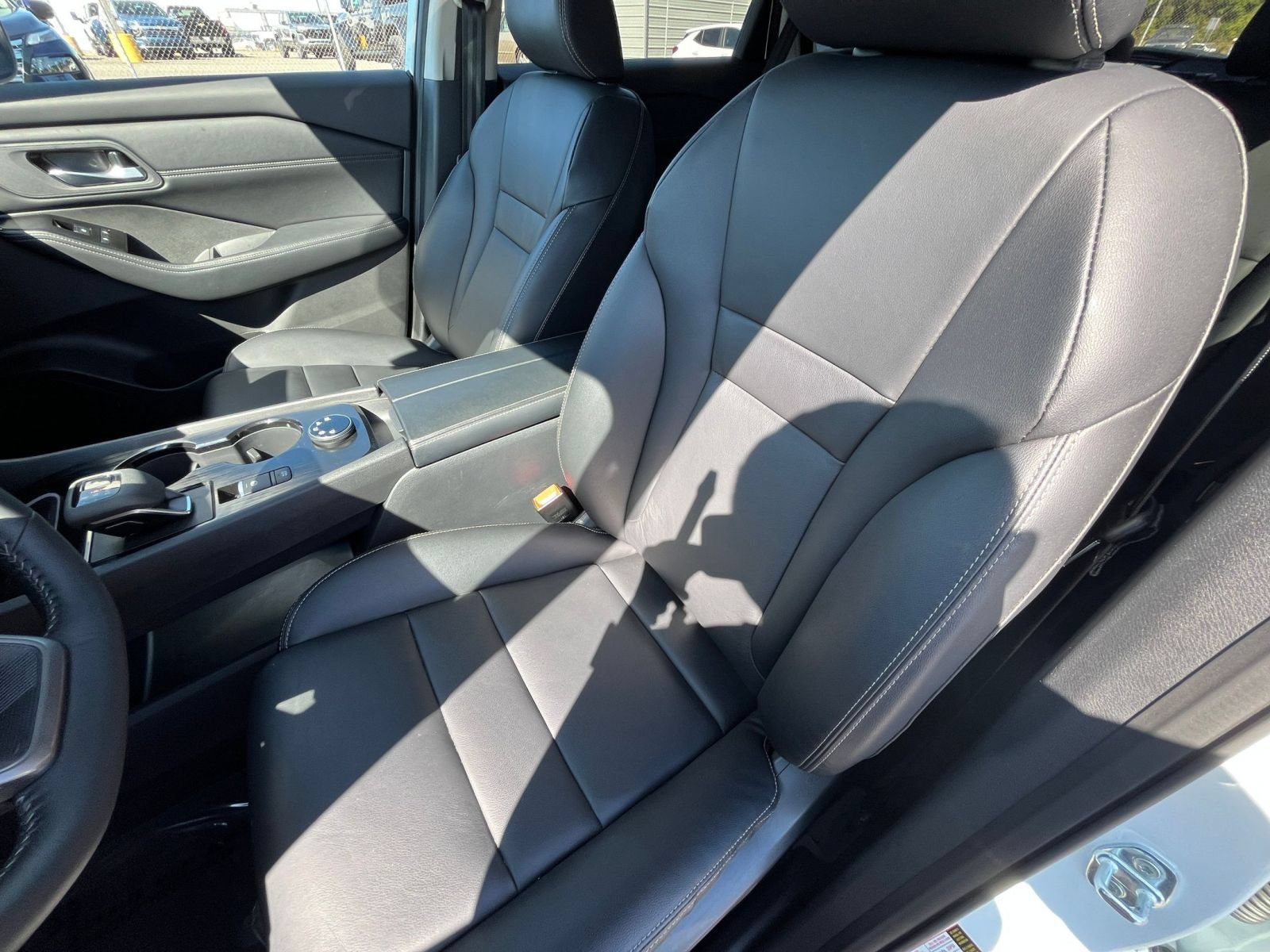 Used 2026 Nissan Rogue SL AWD/4WD image 34