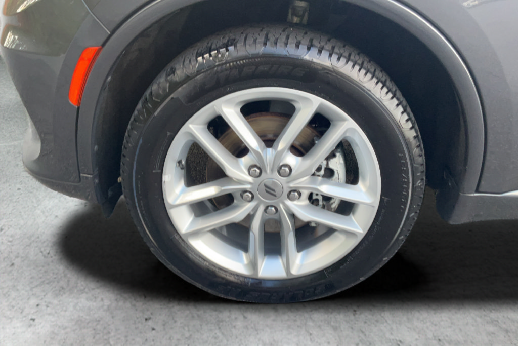 Used 2024 Dodge Durango GT AWD/4WD image 25