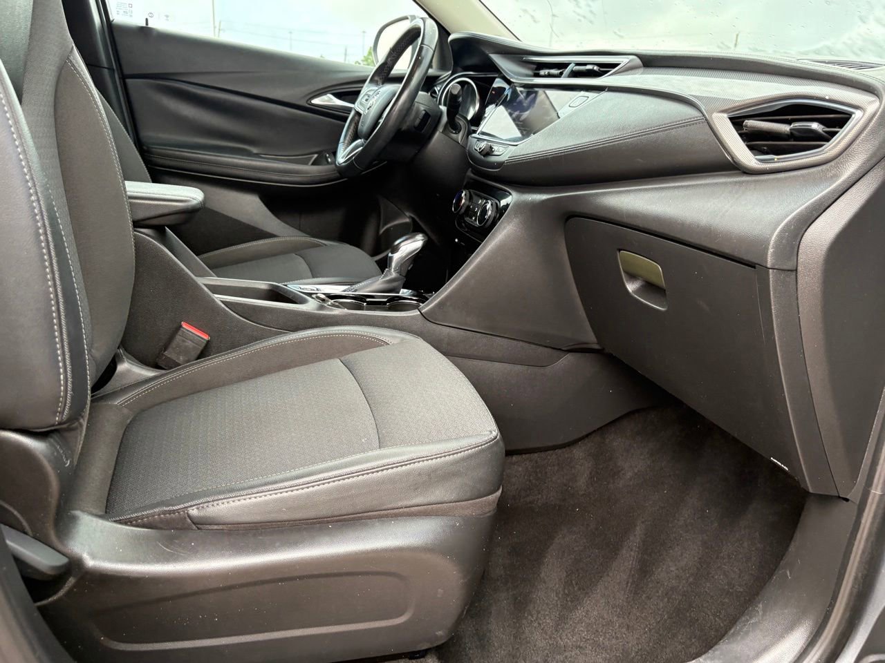 Used 2021 Buick Encore GX Preferred w/ Sport Touring Package FWD image 37