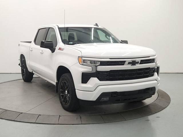Used 2024 Chevrolet Silverado 1500 RST w/ Z71 Off-Road Package AWD/4WD image 3