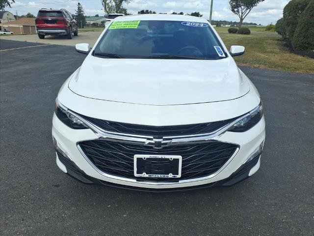 Used 2024 Chevrolet Malibu RS w/ LPO, Floor Liner Package image 2