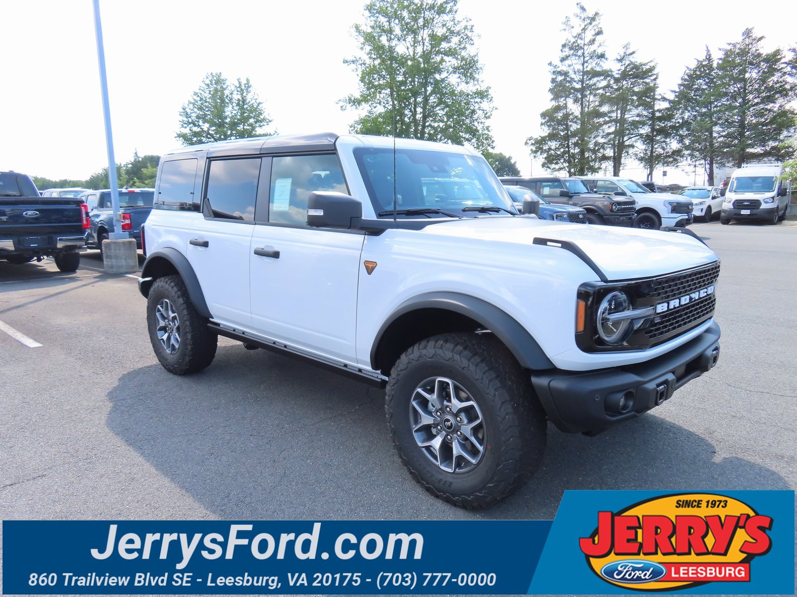 New 2025 Ford Bronco Badlands image 1