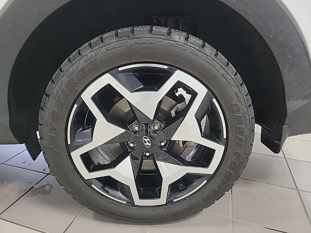 Used 2024 Hyundai Santa Cruz Limited image 14