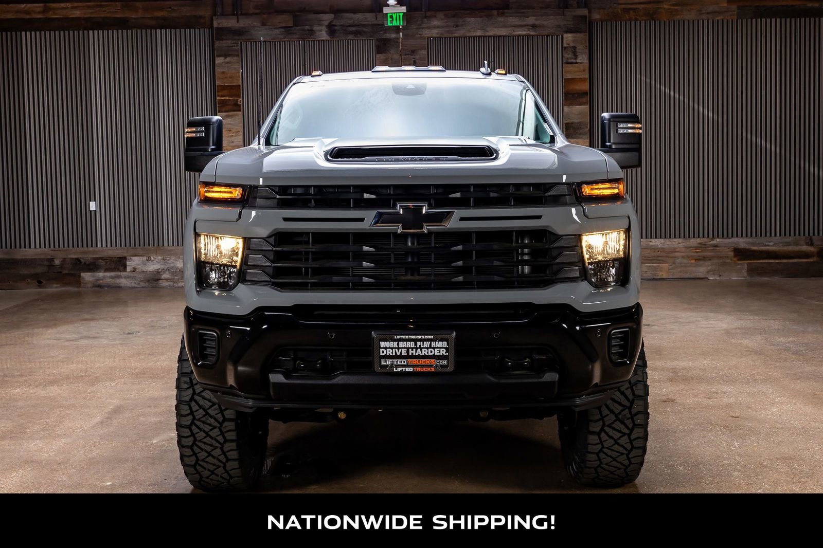 Used 2025 Chevrolet Silverado 2500 Custom w/ Custom Value Package image 4