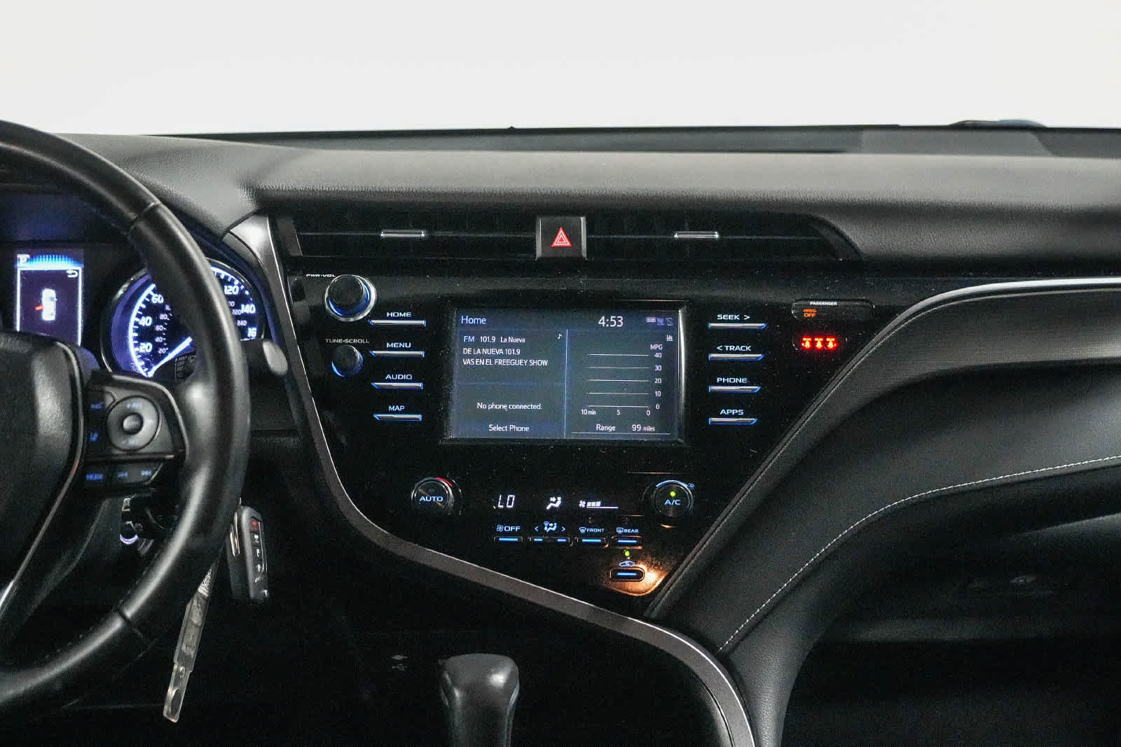 Certified 2019 Toyota Camry SE w/ Carpet Mat Package FWD image 14