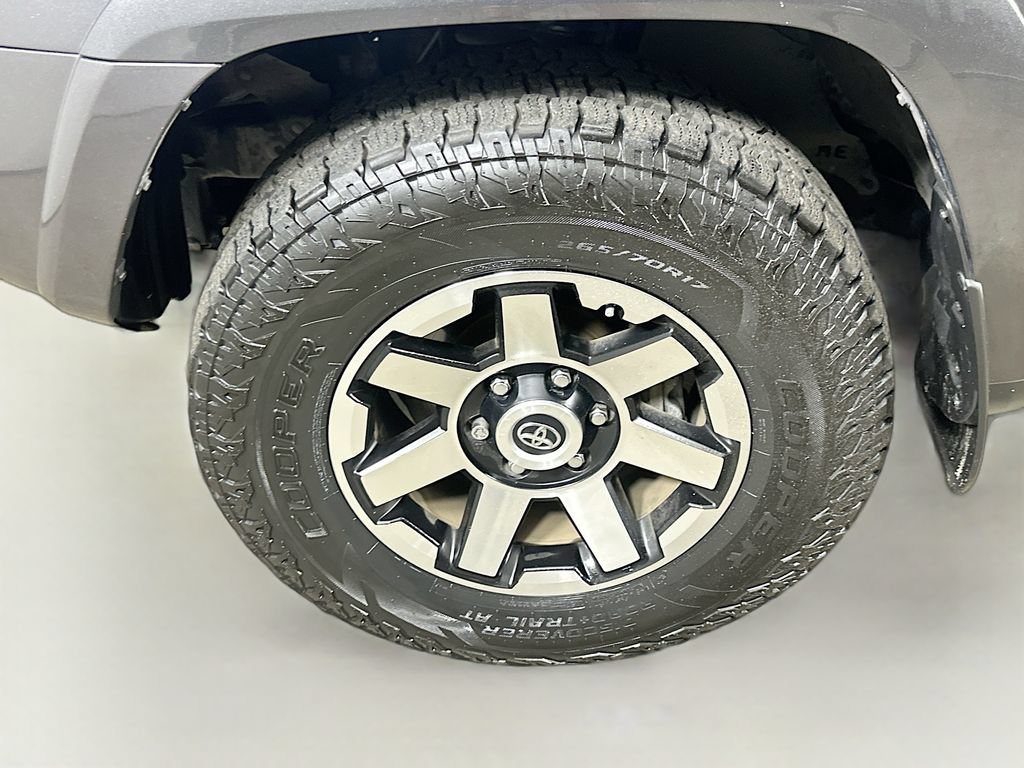 Used 2021 Toyota 4Runner TRD Off-Road Premium AWD/4WD image 8
