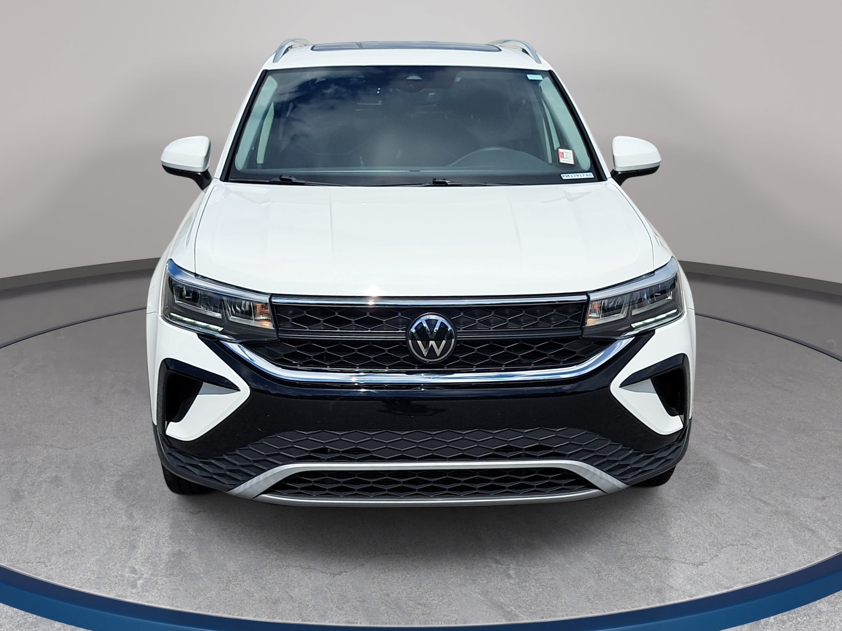 Certified 2023 Volkswagen Taos SE w/ Panoramic Sunroof Package FWD image 2