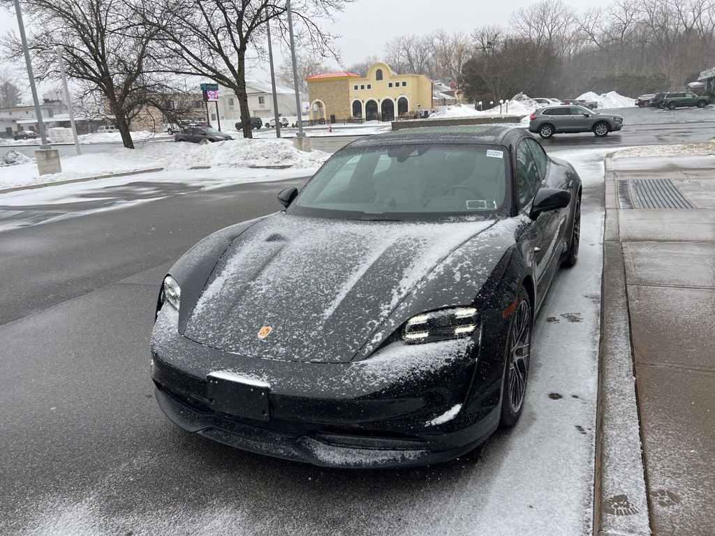 Used 2024 Porsche Taycan image 49