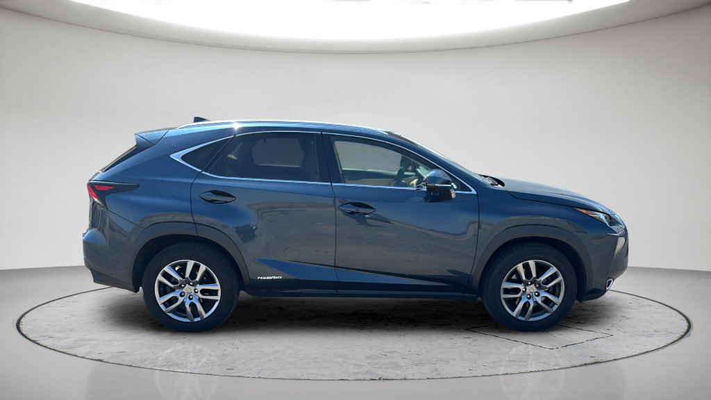 Used 2015 Lexus NX 300h AWD w/ Luxury Package image 2