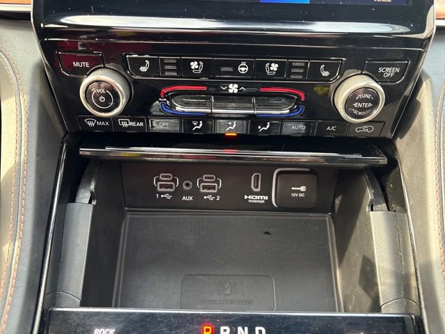 Used 2023 Jeep Grand Cherokee Summit image 23