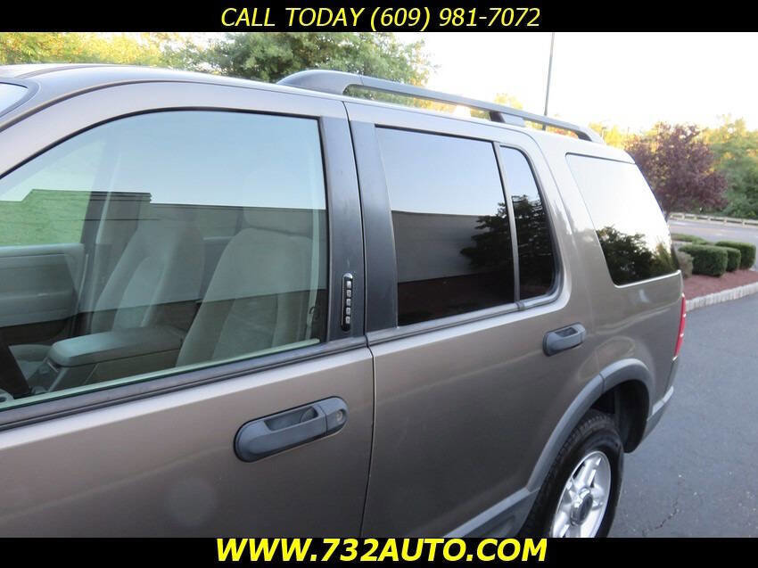 Used 2003 Ford Explorer XLT image 24