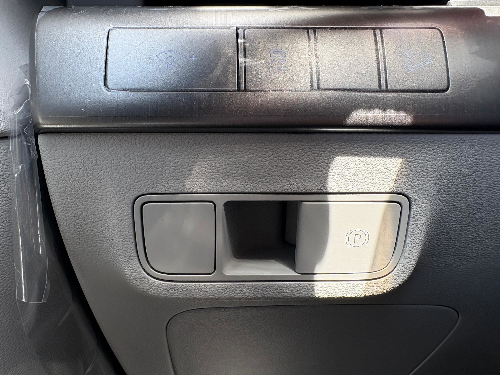 New 2026 Hyundai Kona SEL Premium FWD image 20