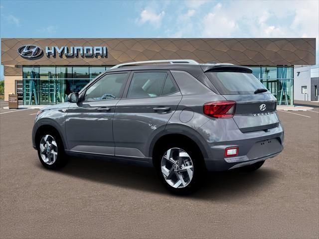 New 2026 Hyundai Venue SEL FWD image 4