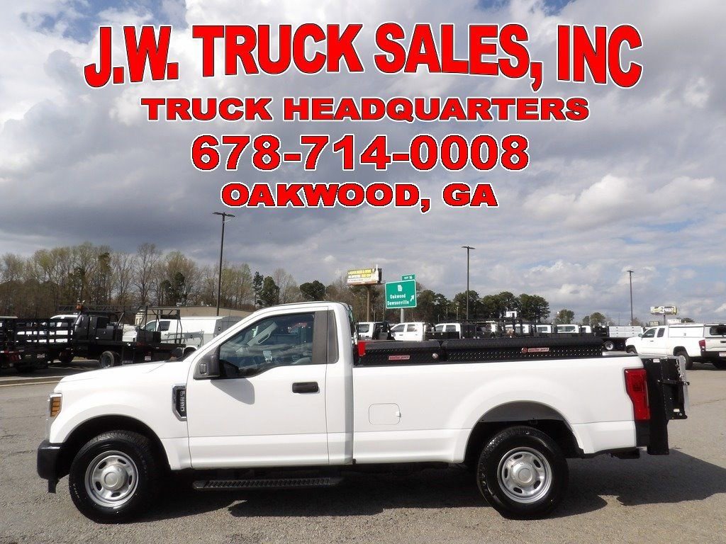 Used 2019 Ford F250 XL w/ Power Equipment Group image 2