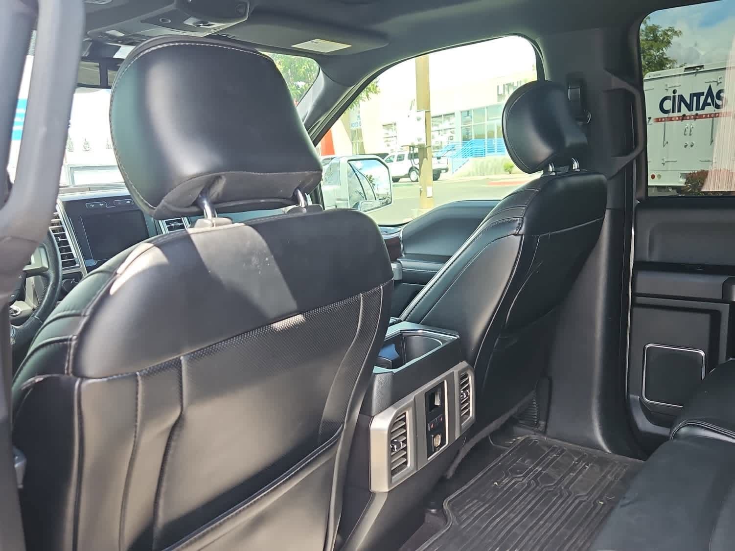 Used 2016 Ford F150 Platinum w/ Equipment Group 701A Luxury image 11