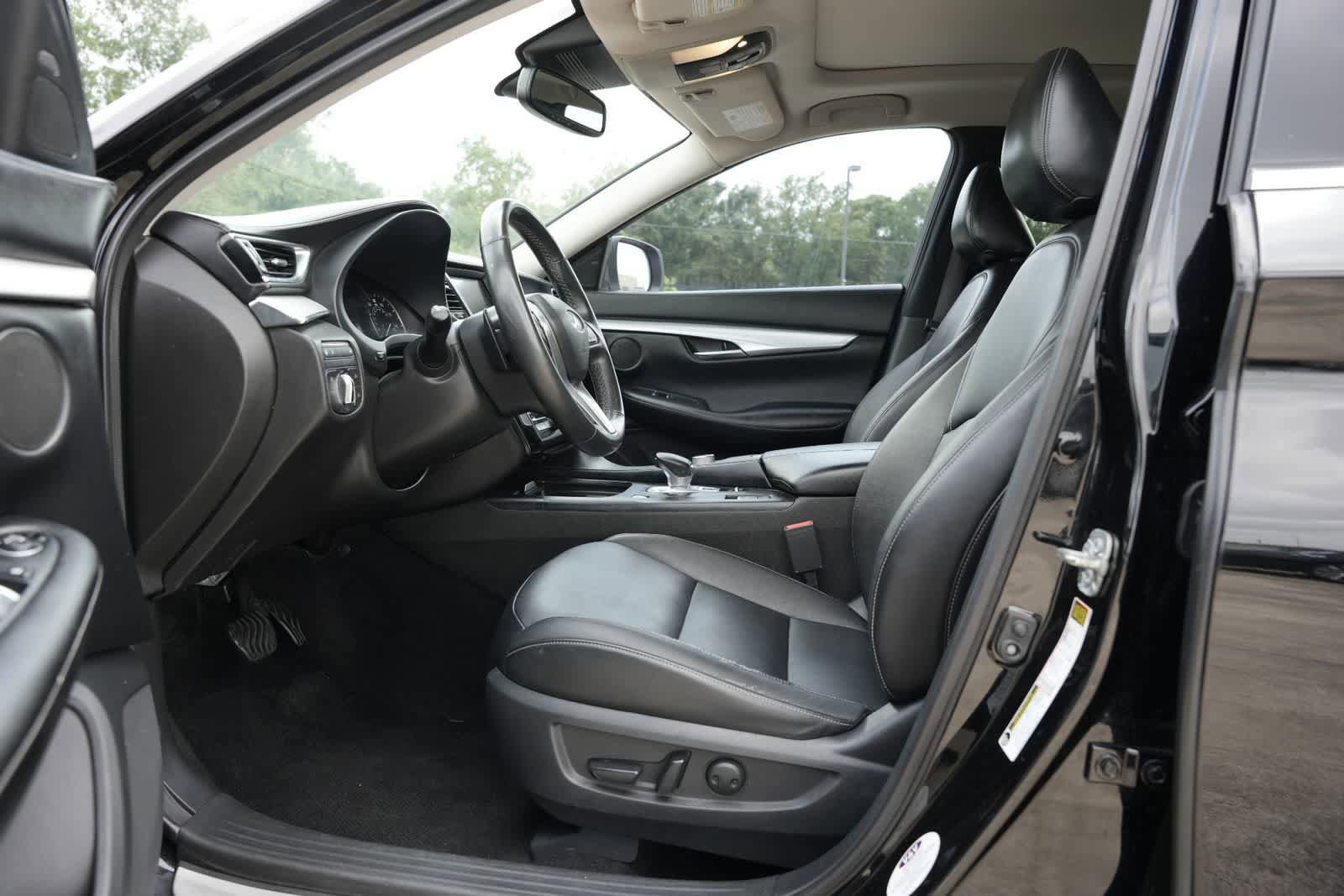 Used 2021 INFINITI QX50 Luxe FWD image 16