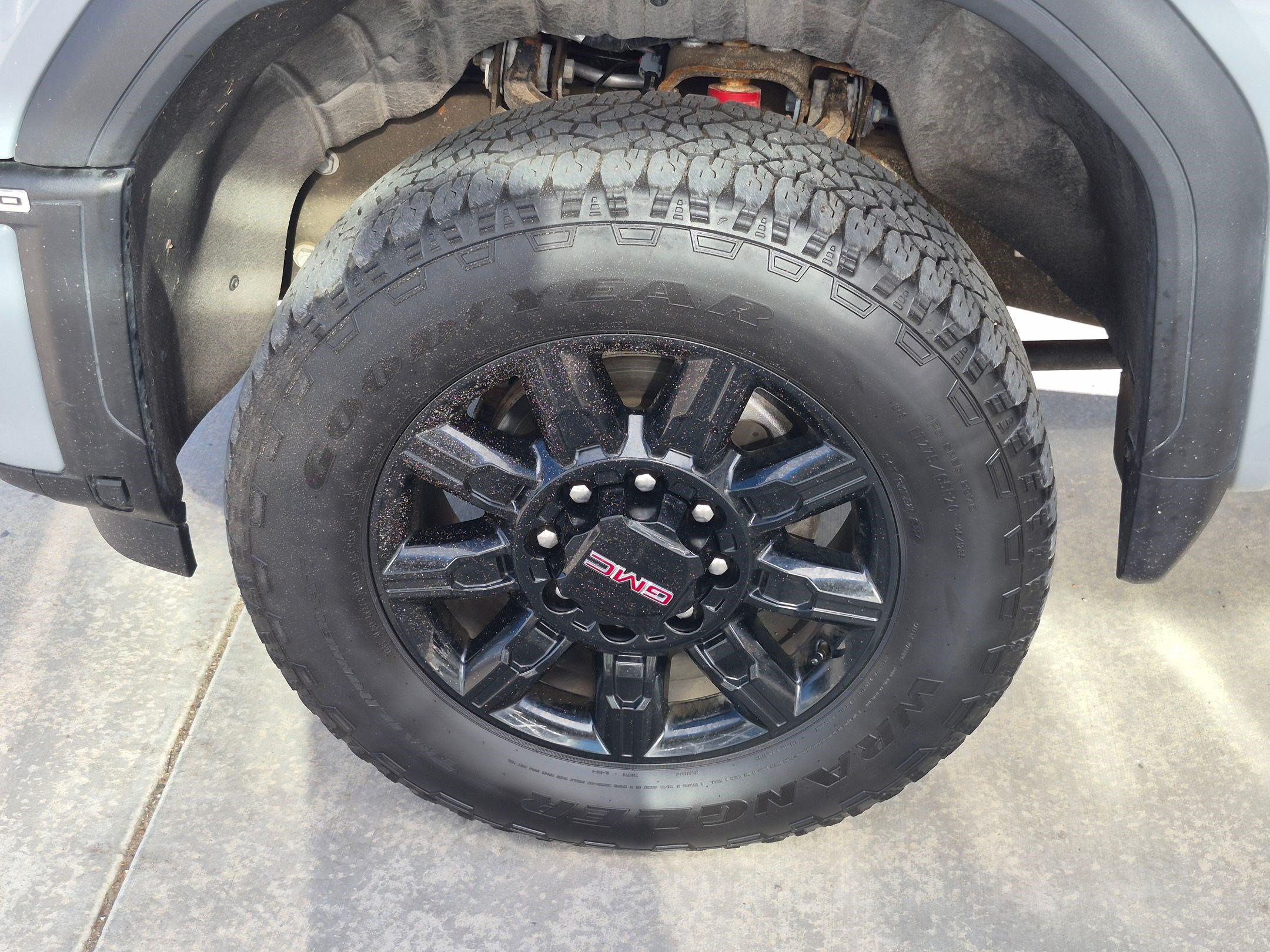Used 2025 GMC Sierra 2500 AT4 AWD/4WD image 11