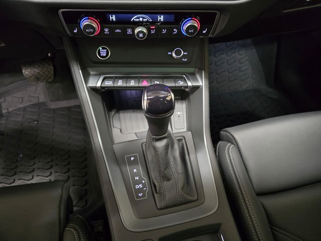 Certified 2025 Audi Q3 2.0T Premium w/ Convenience Package image 22