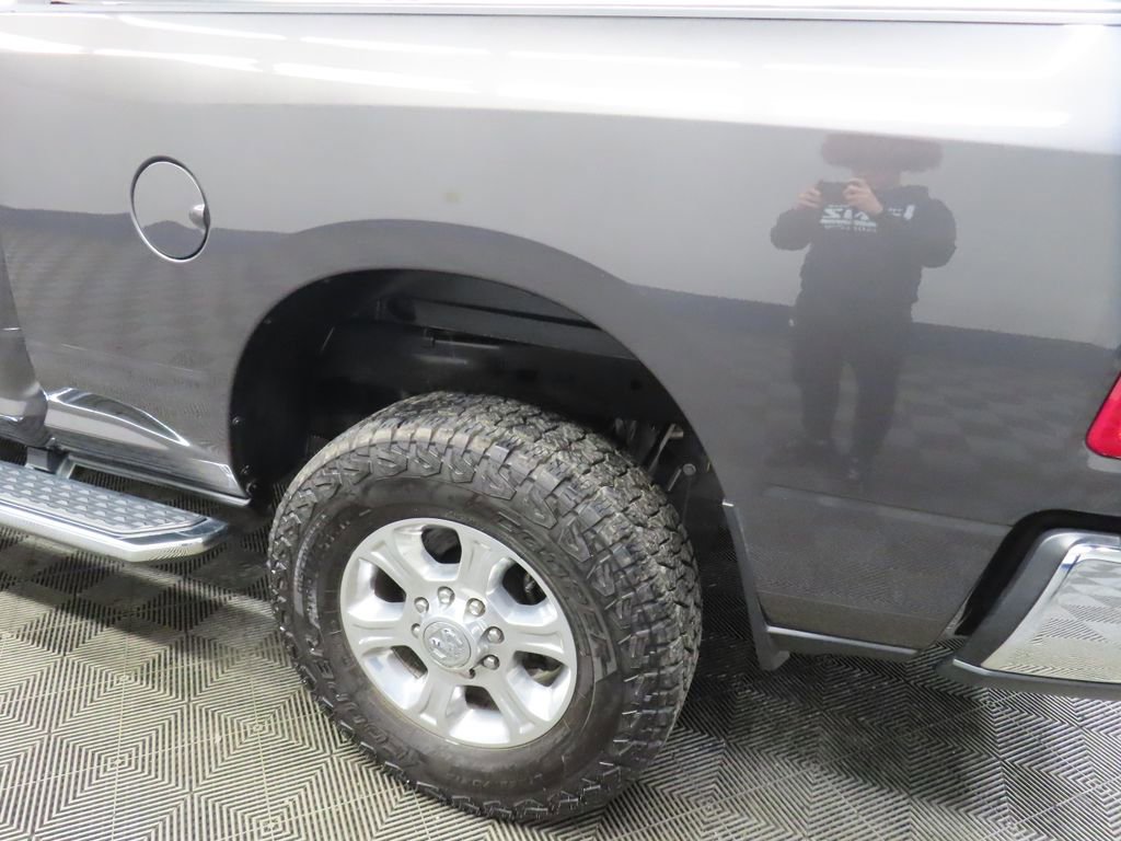 Used 2024 RAM 2500 Big Horn AWD/4WD image 41