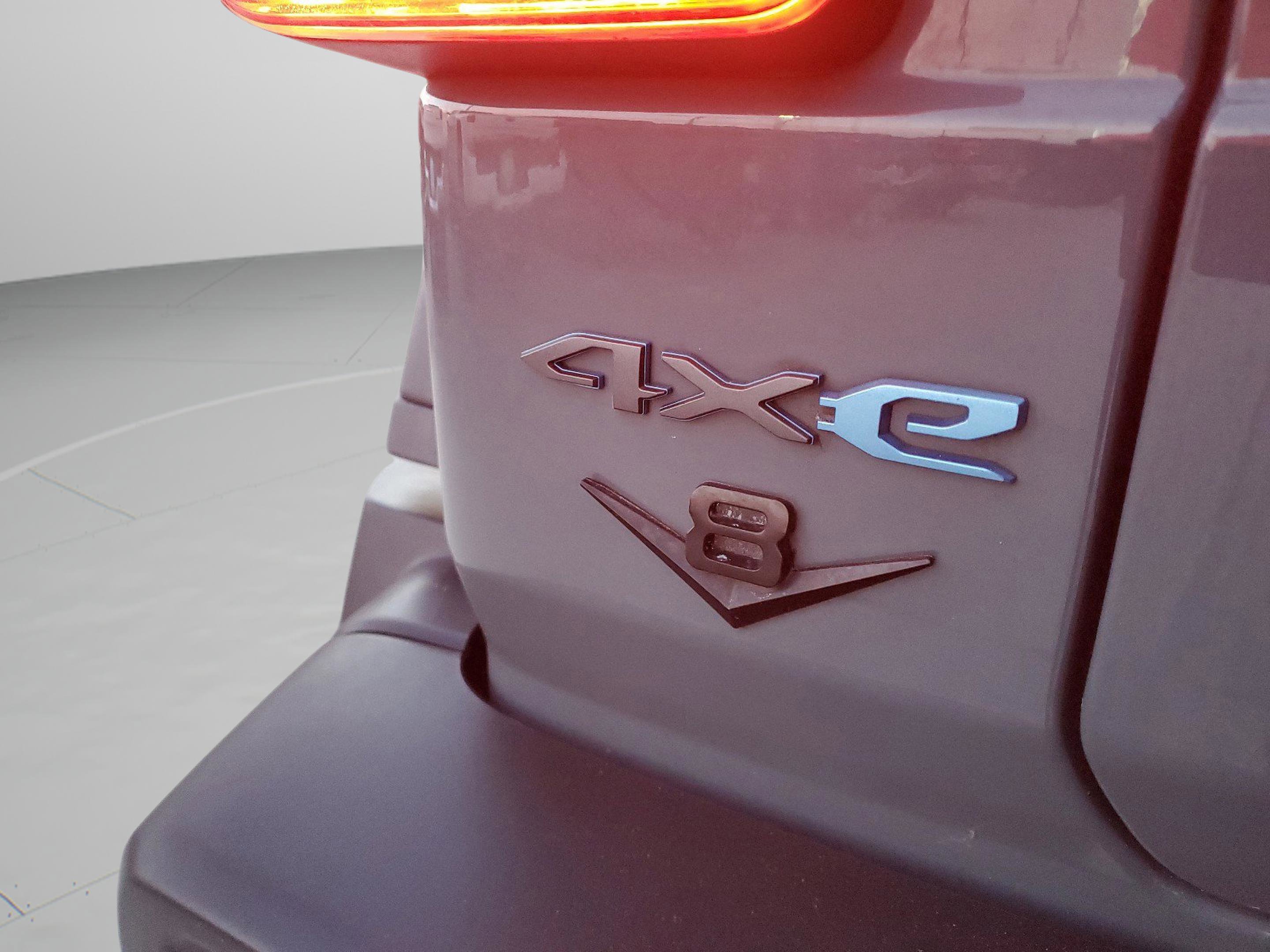 Used 2024 Jeep Wrangler Unlimited Rubicon 4xe w/ Technology Group image 32