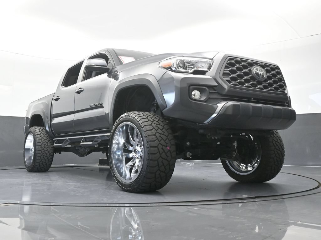 Used 2022 Toyota Tacoma TRD Off-Road AWD/4WD image 58