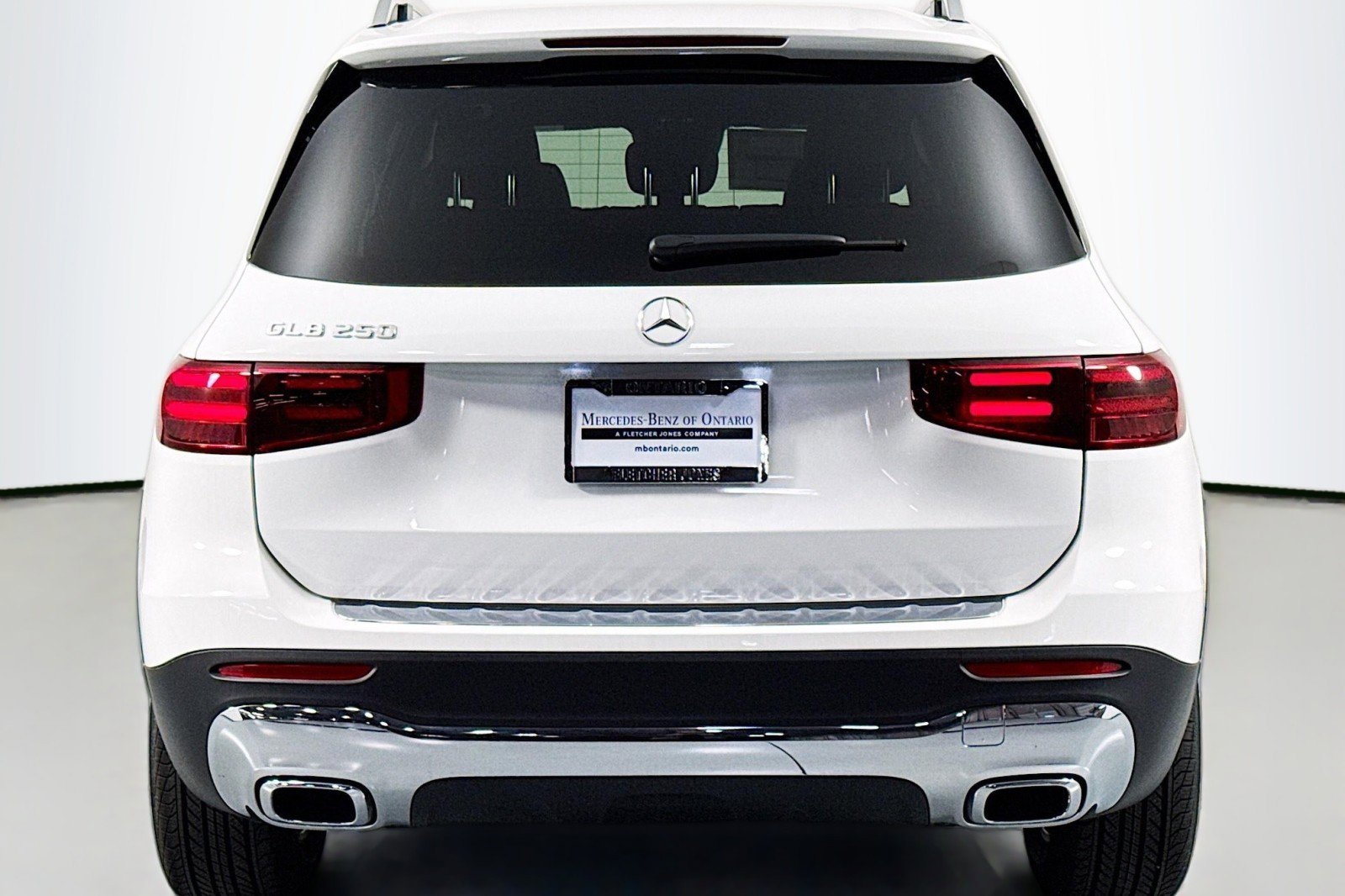 New 2026 Mercedes-Benz GLB 250 image 3