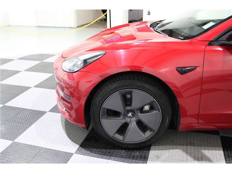 Used 2021 Tesla Model 3 Standard Range Plus image 9