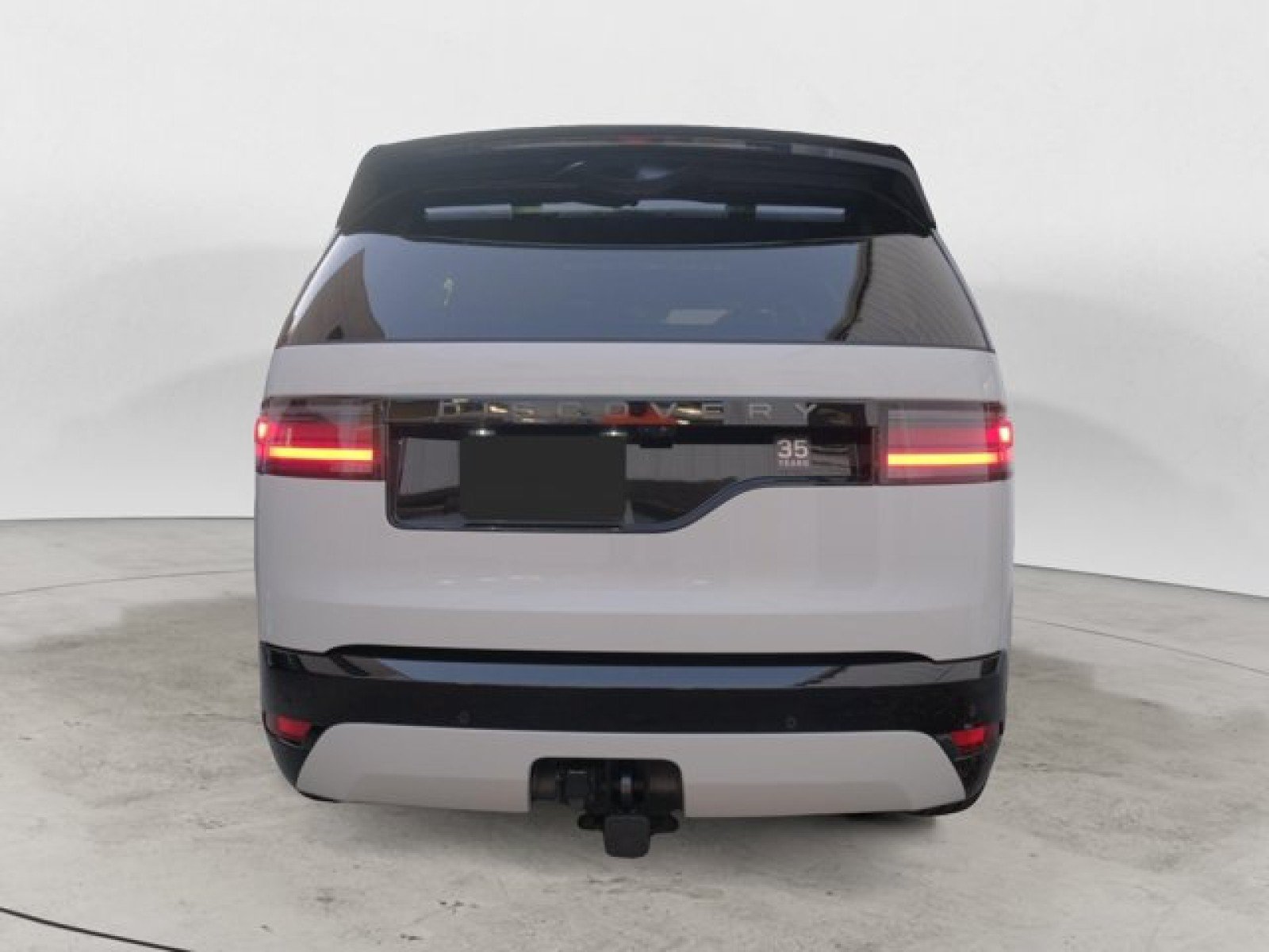 Certified 2025 Land Rover Discovery Dynamic SE AWD/4WD image 4