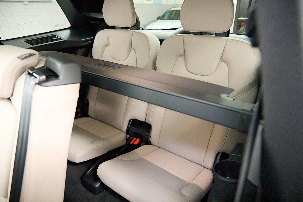 New 2026 Volvo XC90 T8 Plus w/ Protection Package image 23