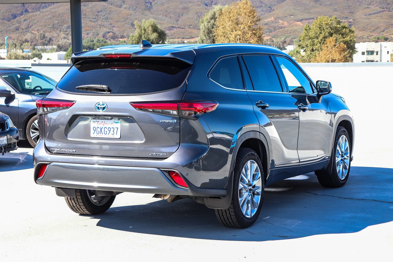 Used 2021 Toyota Highlander Limited AWD/4WD image 7