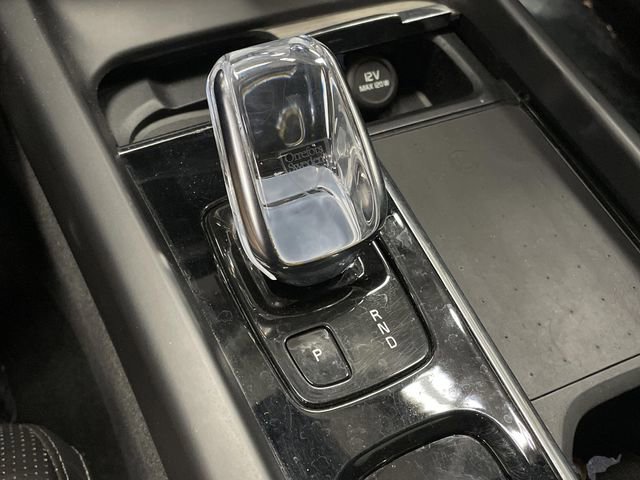 Used 2022 Volvo XC60 T8 Inscription w/ Advanced Package image 22