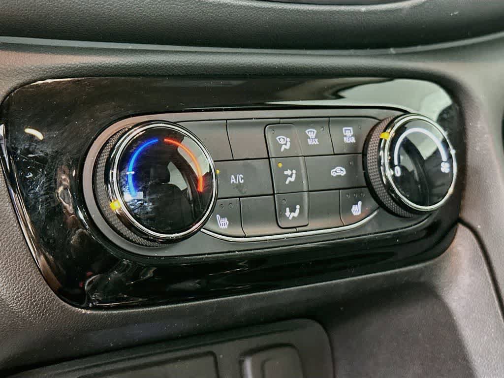 Used 2023 Buick Encore GX Preferred w/ Cold Weather Comfort Package AWD/4WD image 17