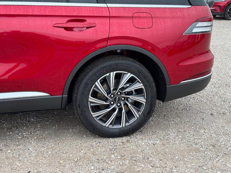 New 2025 Lincoln Aviator AWD w/ Equipment Group 101A image 9