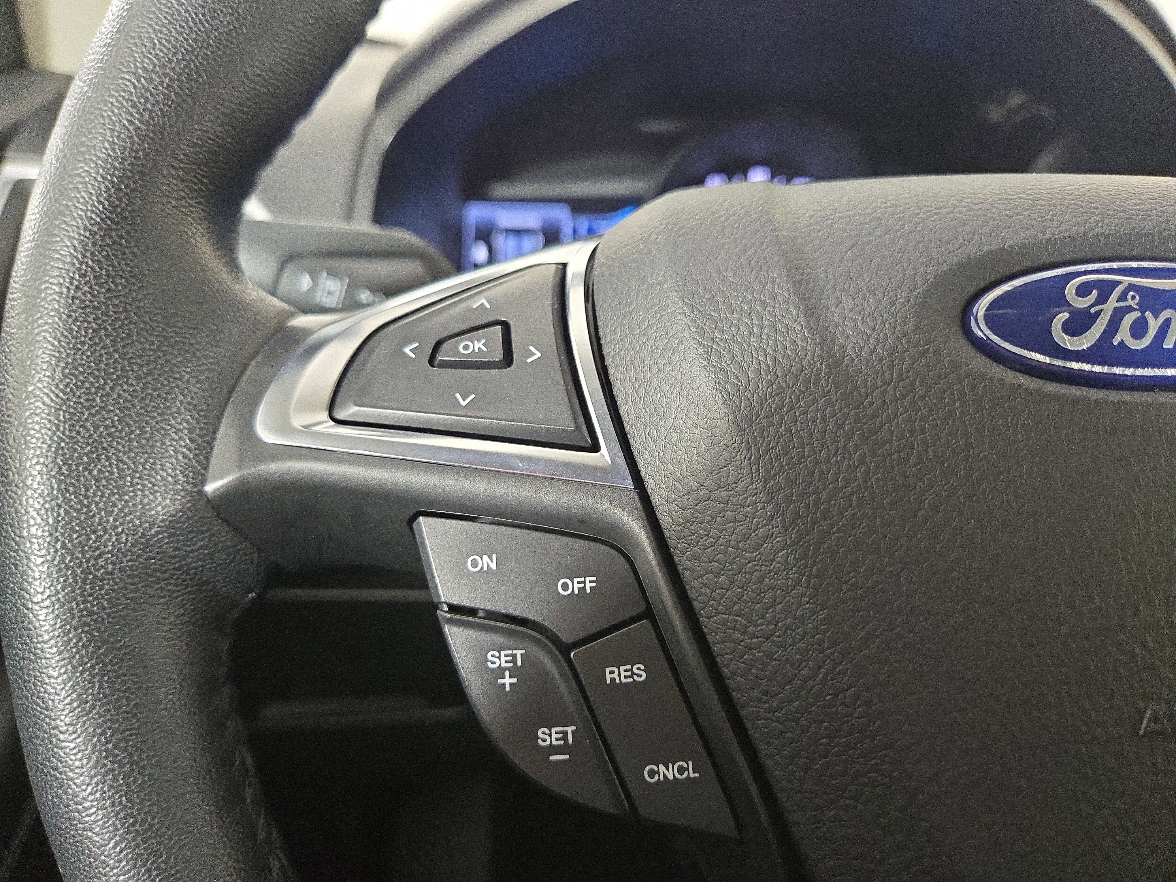 Used 2024 Ford Edge Titanium image 15