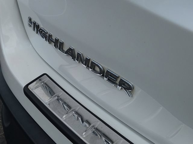 Used 2016 Toyota Highlander Limited AWD/4WD image 7
