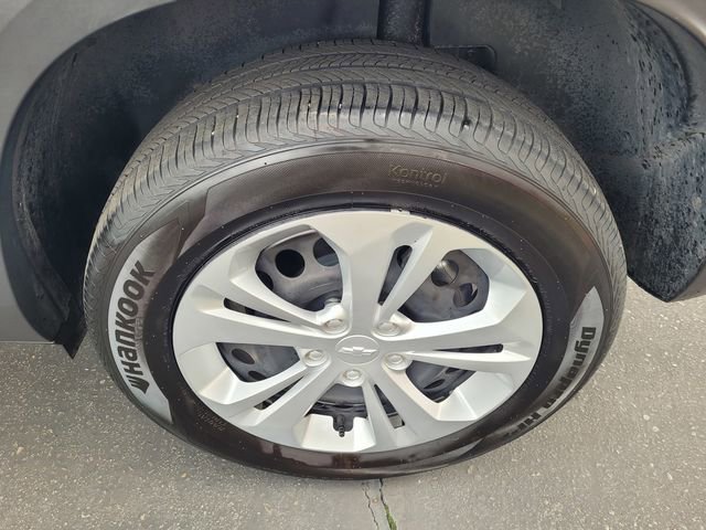 Used 2025 Chevrolet Trax LS w/ Driver Confidence Package image 24