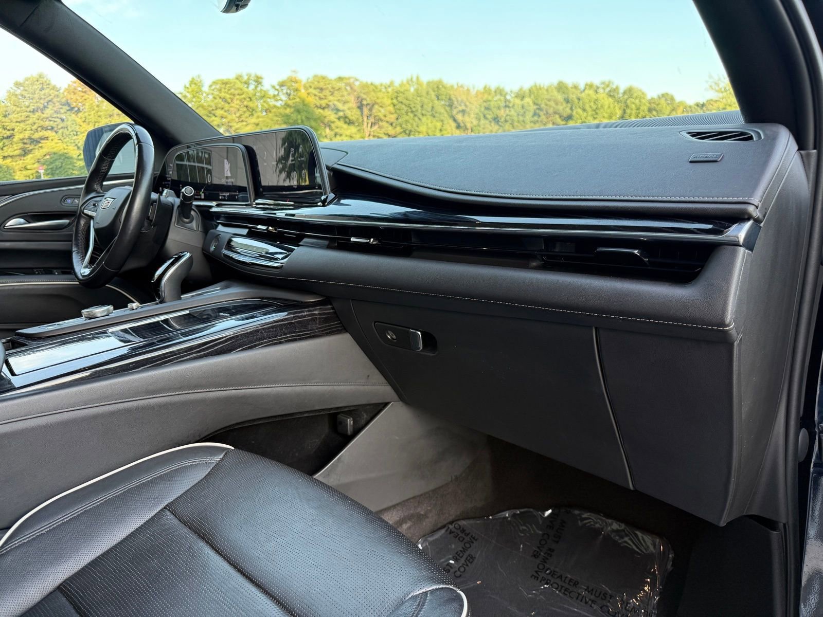 Used 2023 Cadillac Escalade ESV Sport image 23